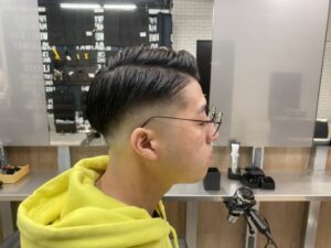 七三フェード　スキンフェード　リレーション　難波　浪速区　メンズ美容室　理容室　バーバー　