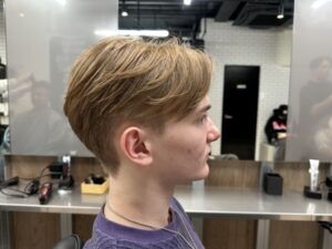 センターパート　難波　浪速区　メンズ美容室　理容室　リレーション