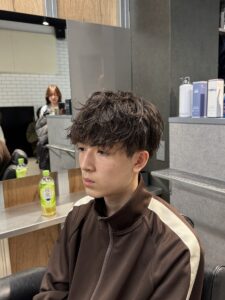 無造作スパイラルパーマ　ラフマッシュ　メンズ　リレーション　難波　浪速区　メンズ美容室　理容室