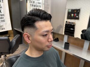 フェード　ビジネスマン　オススメ　リレーション　メンズ美容室　理容室　バーバー　難波　浪速区
